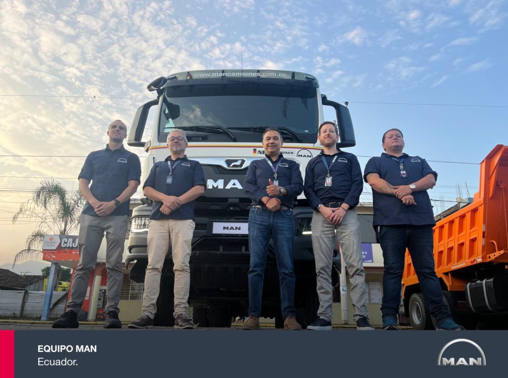 Entrega de MAN TGS 33.440 – GAD Parroquial de Chicaña